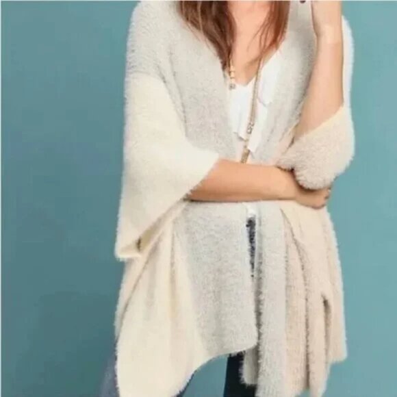 Anthropologie Saturday Sunday Eyelash Knit Ruana Shawl Ivory Gray Boho One Size - Picture 1 of 10